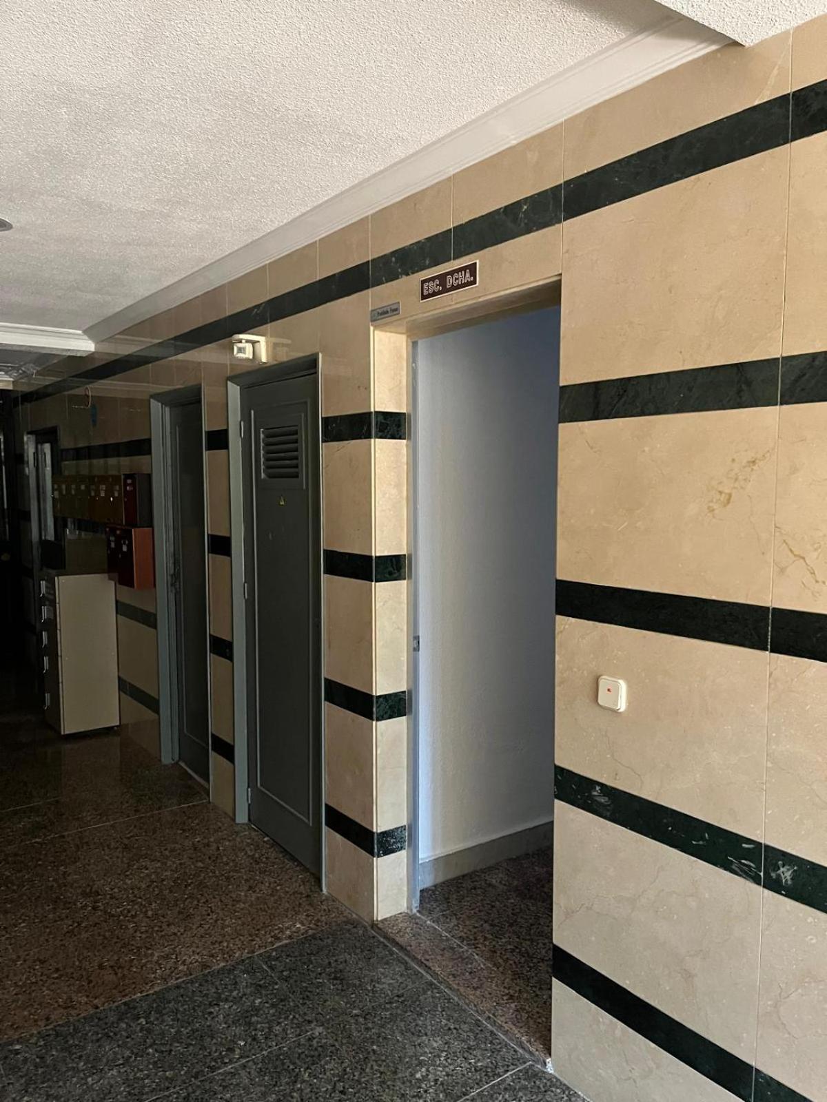 Apartamento Mercurio- Barajas 1B Madrid Buitenkant foto