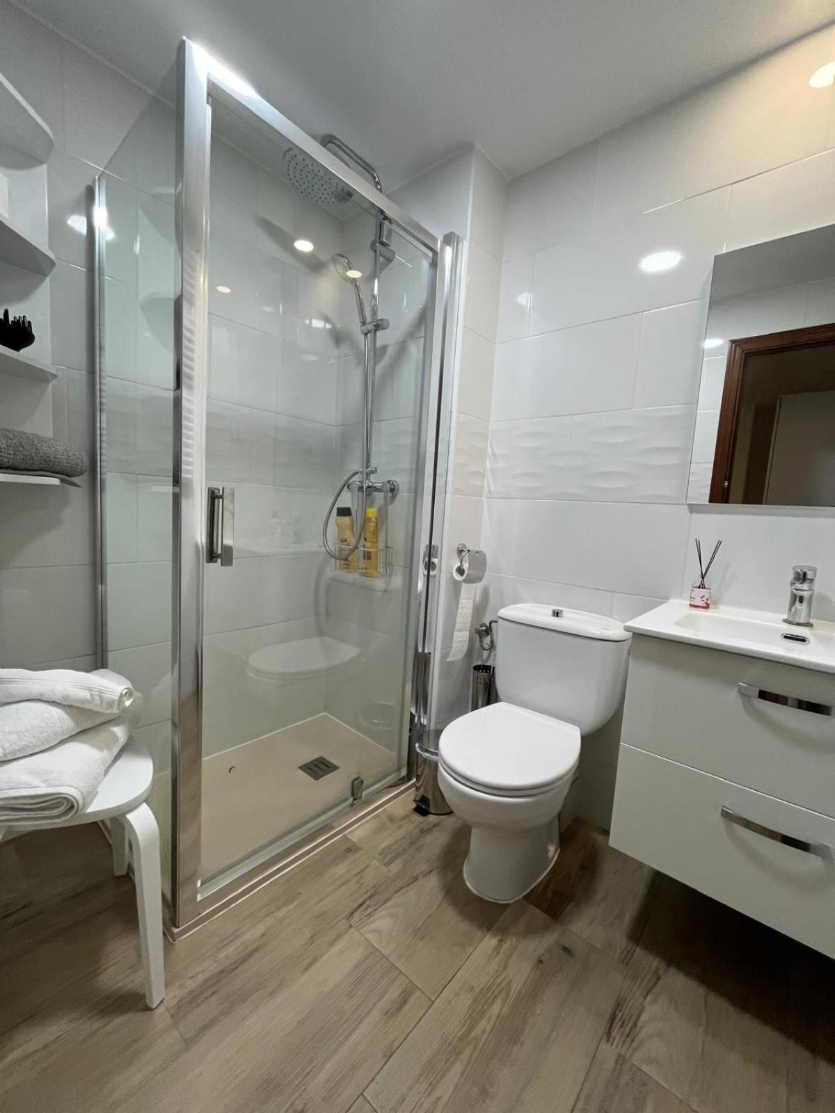 Apartamento Mercurio- Barajas 1B Madrid Buitenkant foto